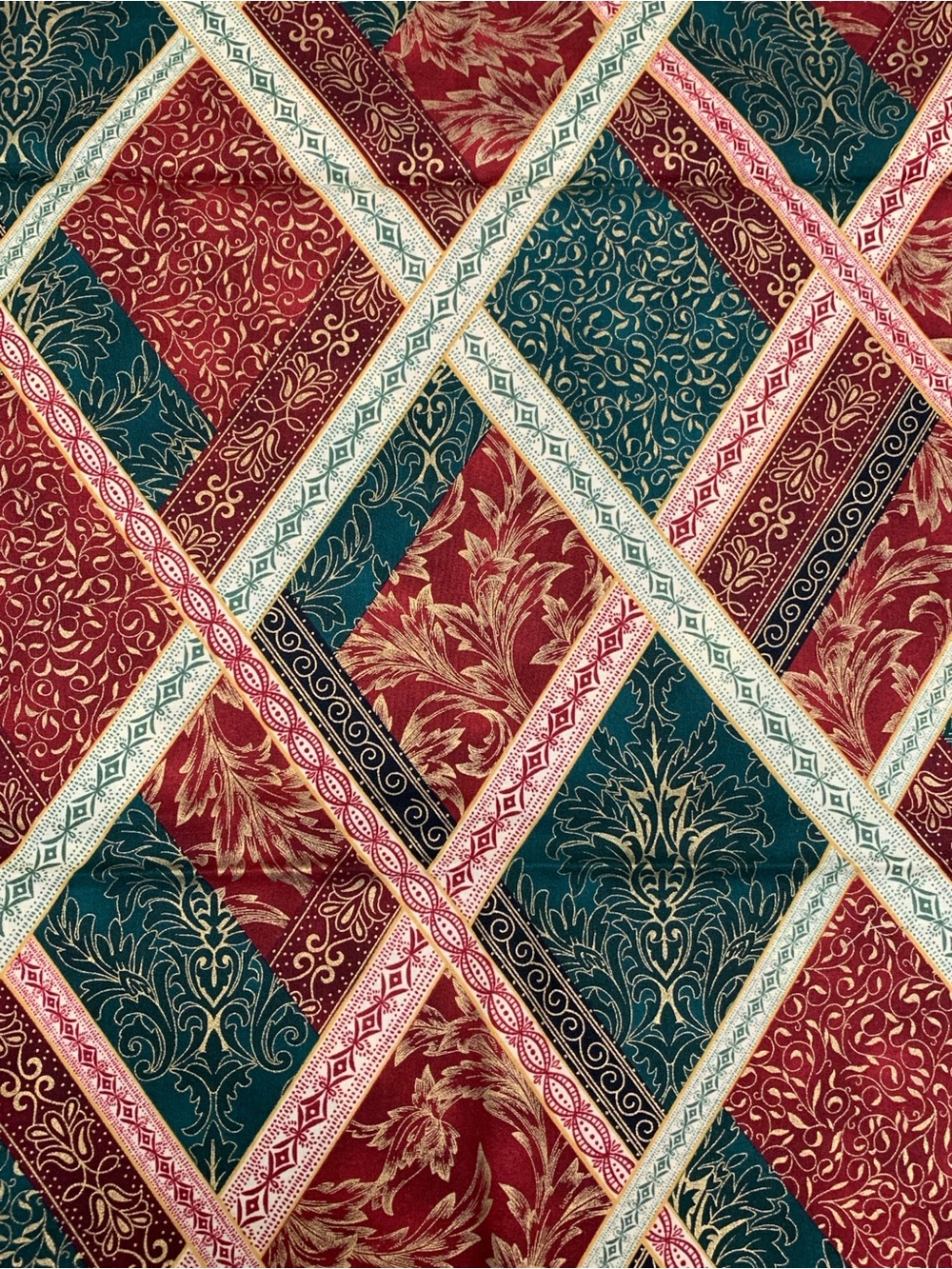 Hoffman California Fabrics Venetian Holiday Quilting Cotton Style E881 1 Yard
